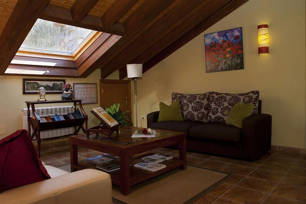 Hotel Rural Reciegos Complejo Agroturistico Caso Eksteriør billede
